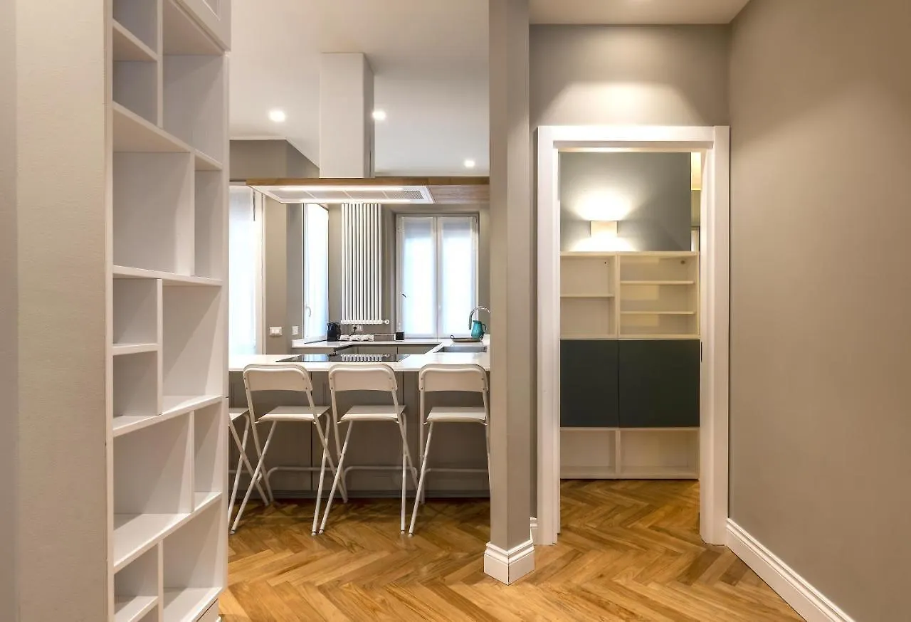 Heart Milan Apartments Duomo District 0*,  איטליה