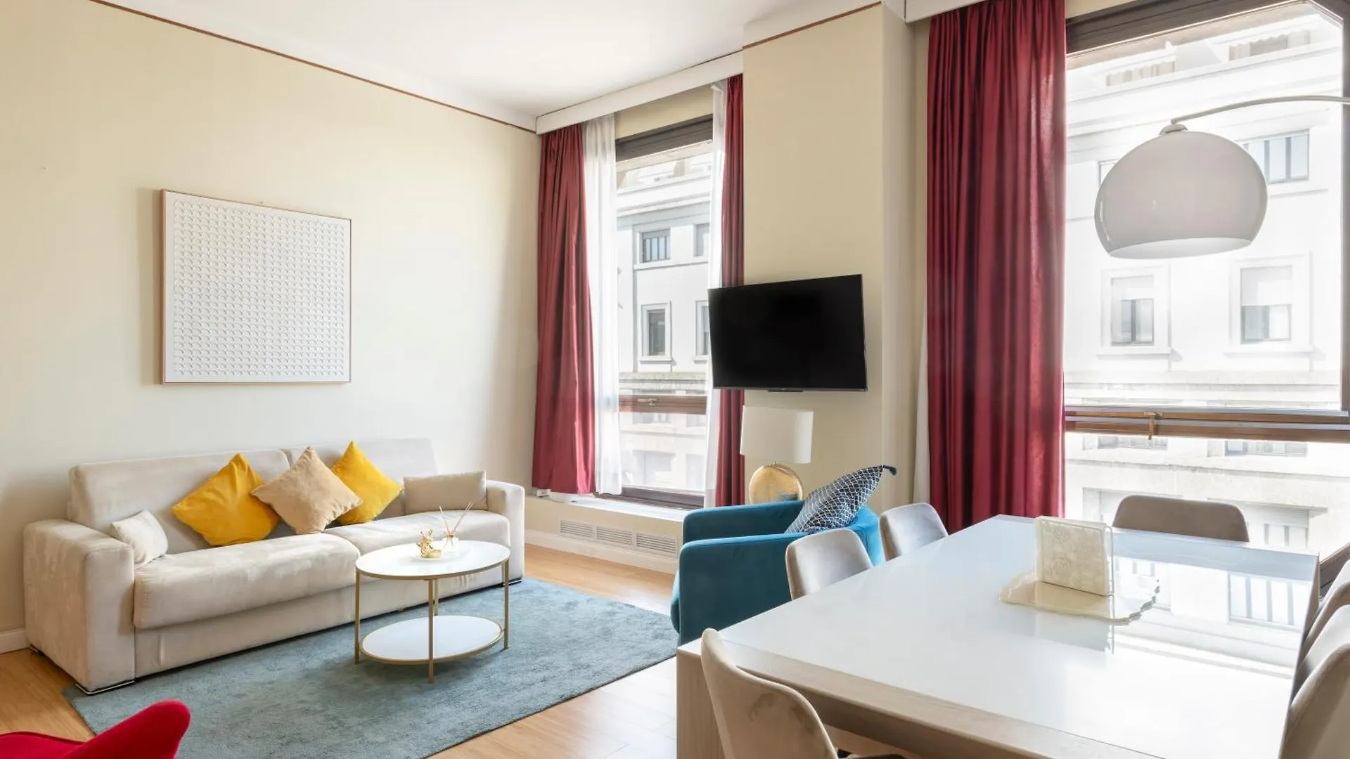 Heart Milan Apartments Duomo District إيطاليا